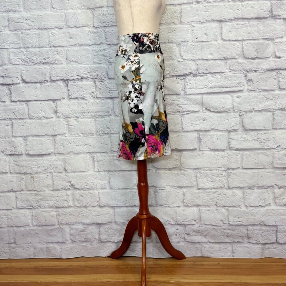 Bebe Floral Pencil Skirt - Picture 3 of 9